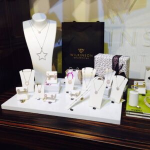 Ingenius Jewellery Christmas Window